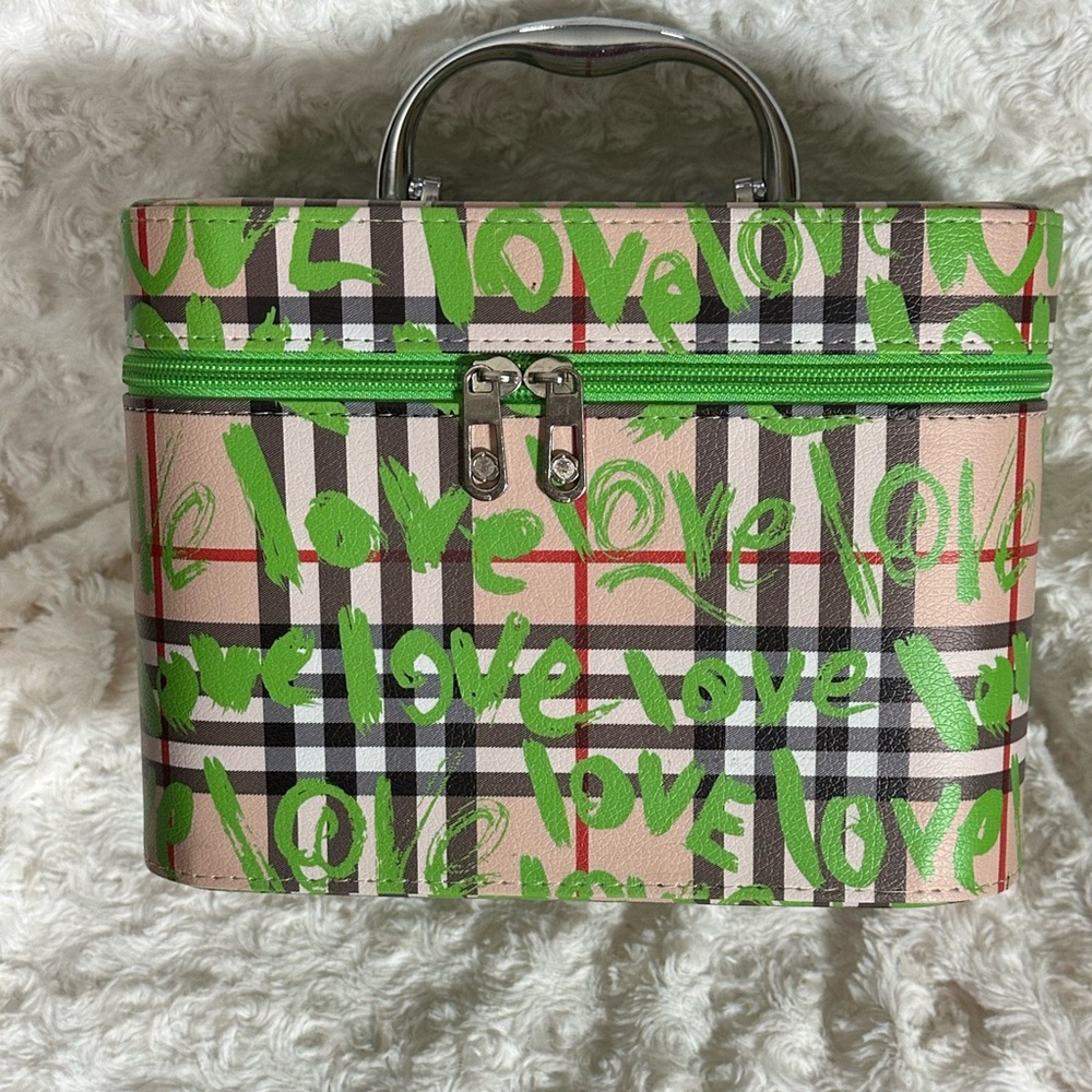 3 piece Plaid Cosmetic Bags with Green Love Print
